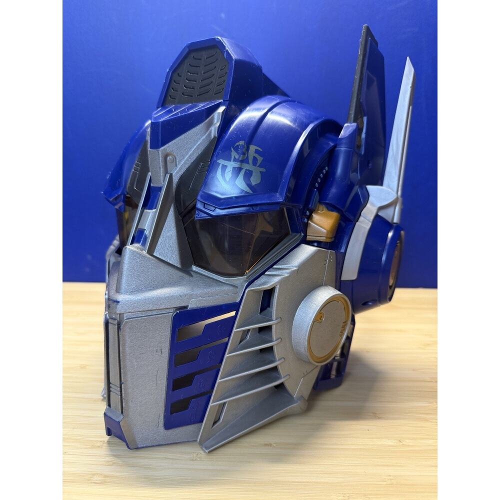 Transformer Optimus Prime Talking & Voice Changing Mask Helmet 2006 Hasbro WORKS - Picture 5 of 10